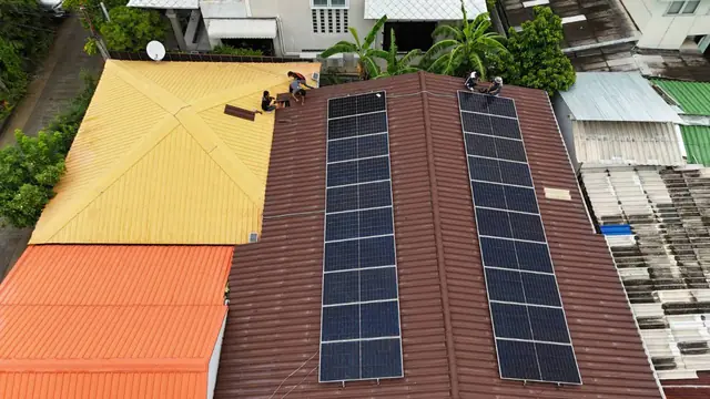 โซลาร์รูฟท็อปบ้านสองชั้น — SolarCare PRO