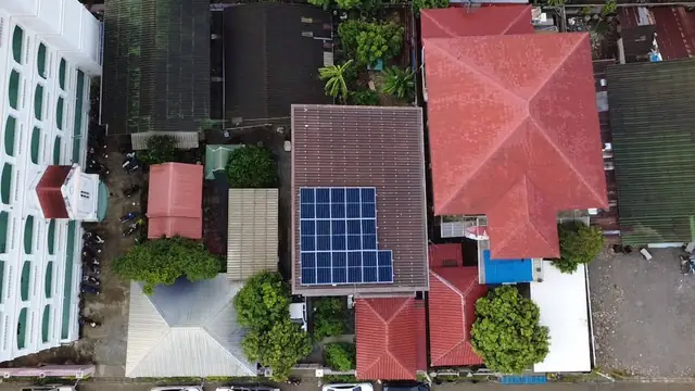 ติดตั้งโซลาร์เซลล์บ้านหลังคาแดง — SolarCare PRO